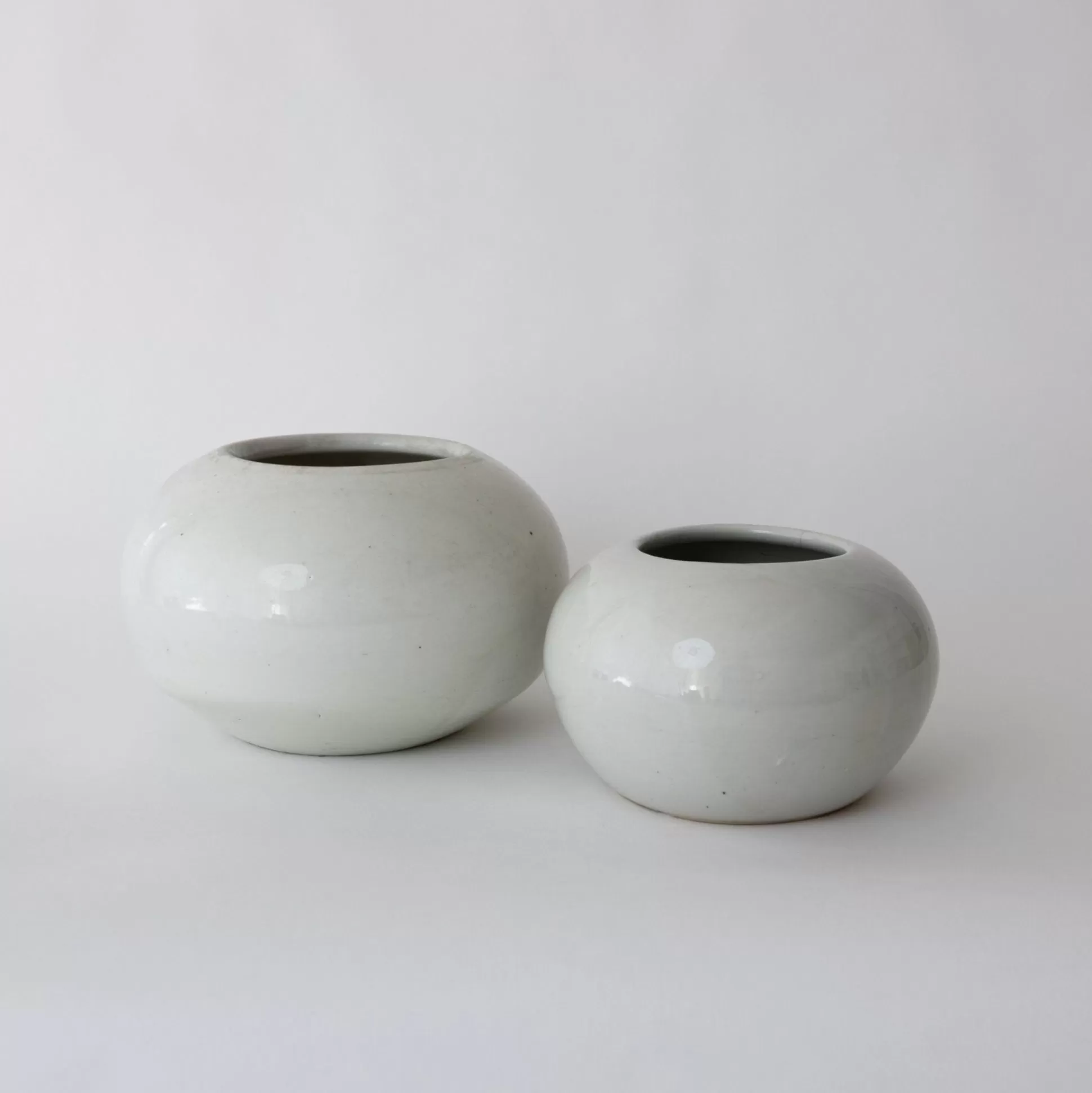 New 018 Unknown, Japan Porcelain Objects (Set Of 2) Vintage