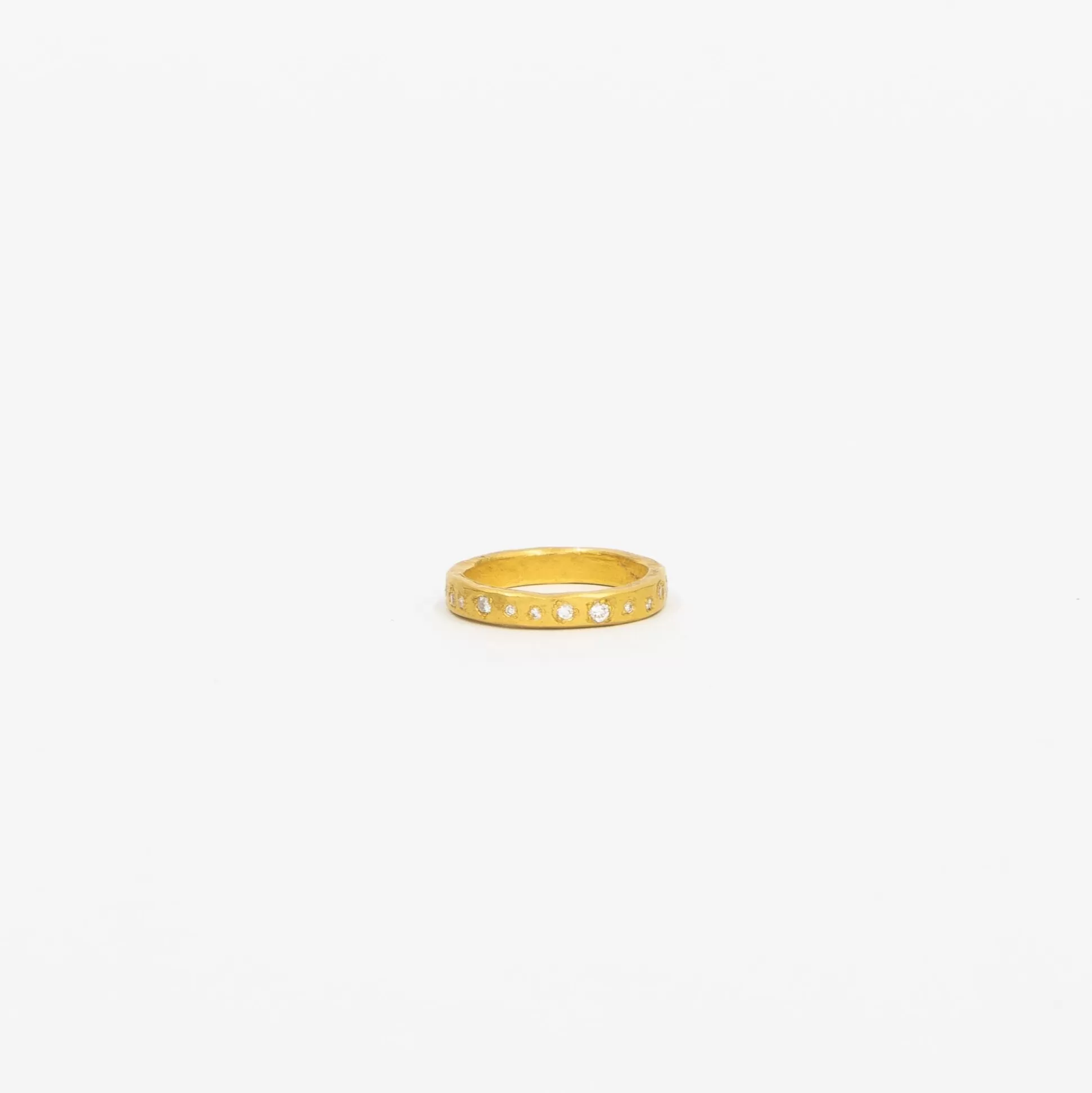 New 'Jyun' Ring With Diamonds Jewelry