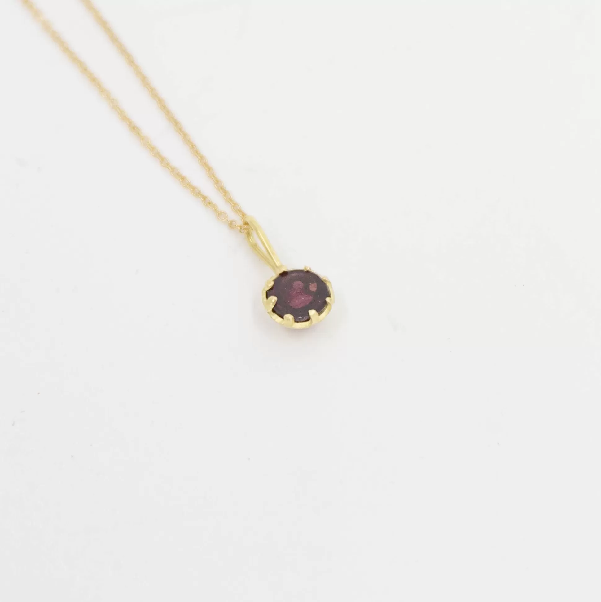 Shop 'Paw' Necklace No. 7 Jewelry