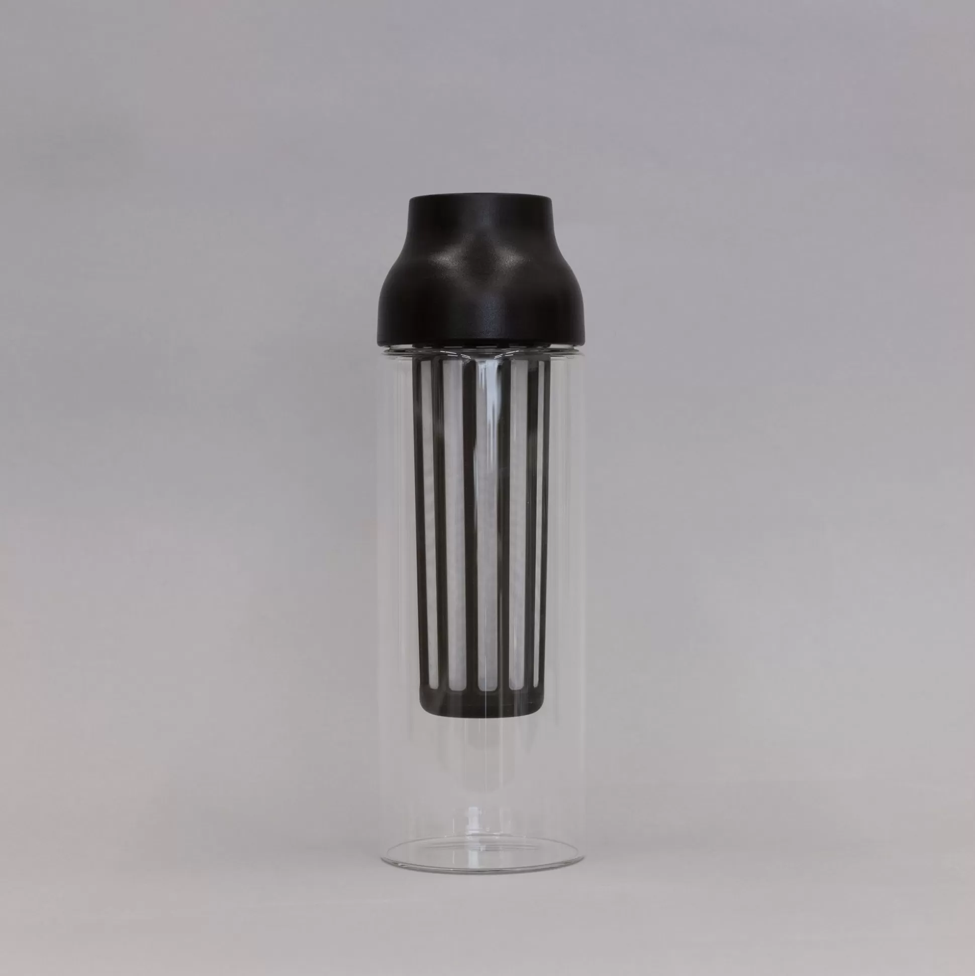 Outlet Capsule Cold Brew Carafe Drinking