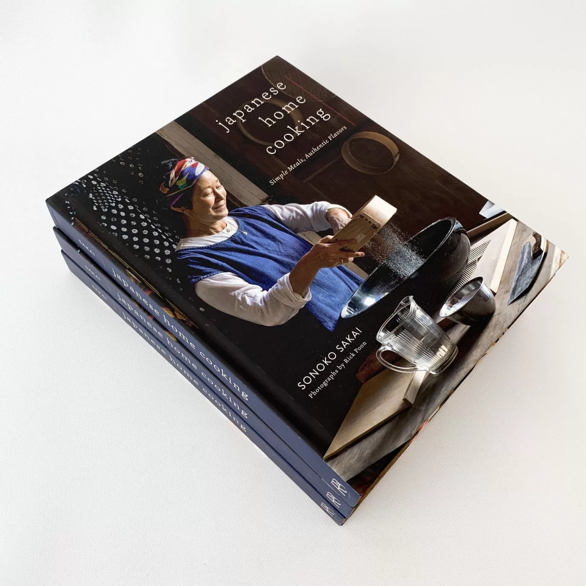 Hot Japanese Home Cooking: Simple Meals, Authentic Flavors By Books