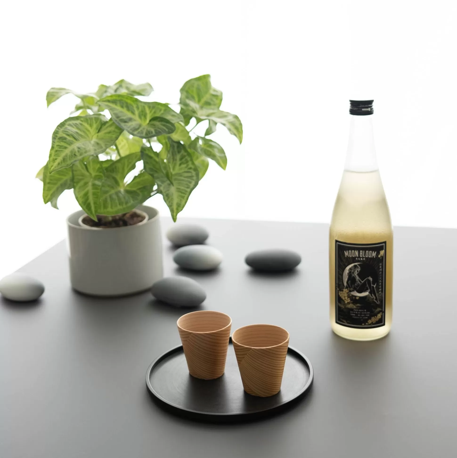 Hot Sake Gift Set - Mb Junmai Genshu + Wappa Cedar Cup 2 Sets Sake Gift Set
