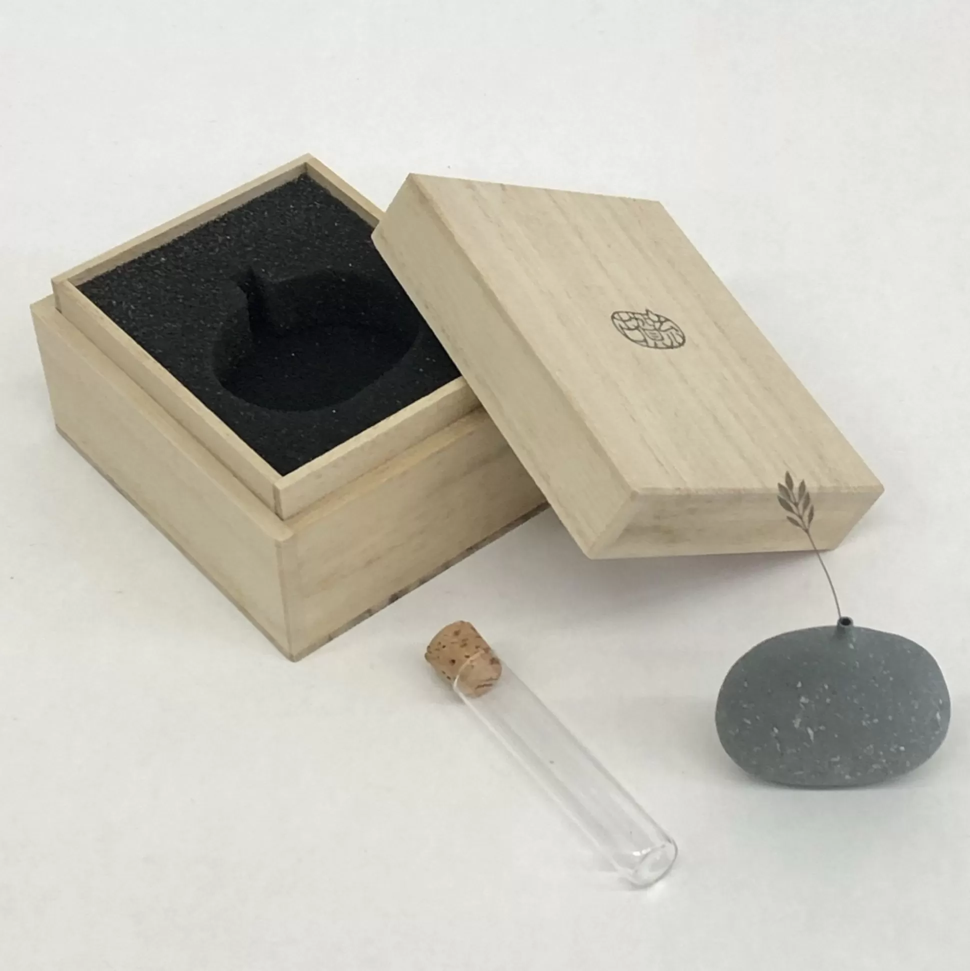 Discount Sea Stone Vases And Sea Stone With Legs By Mitsuru Koga Art