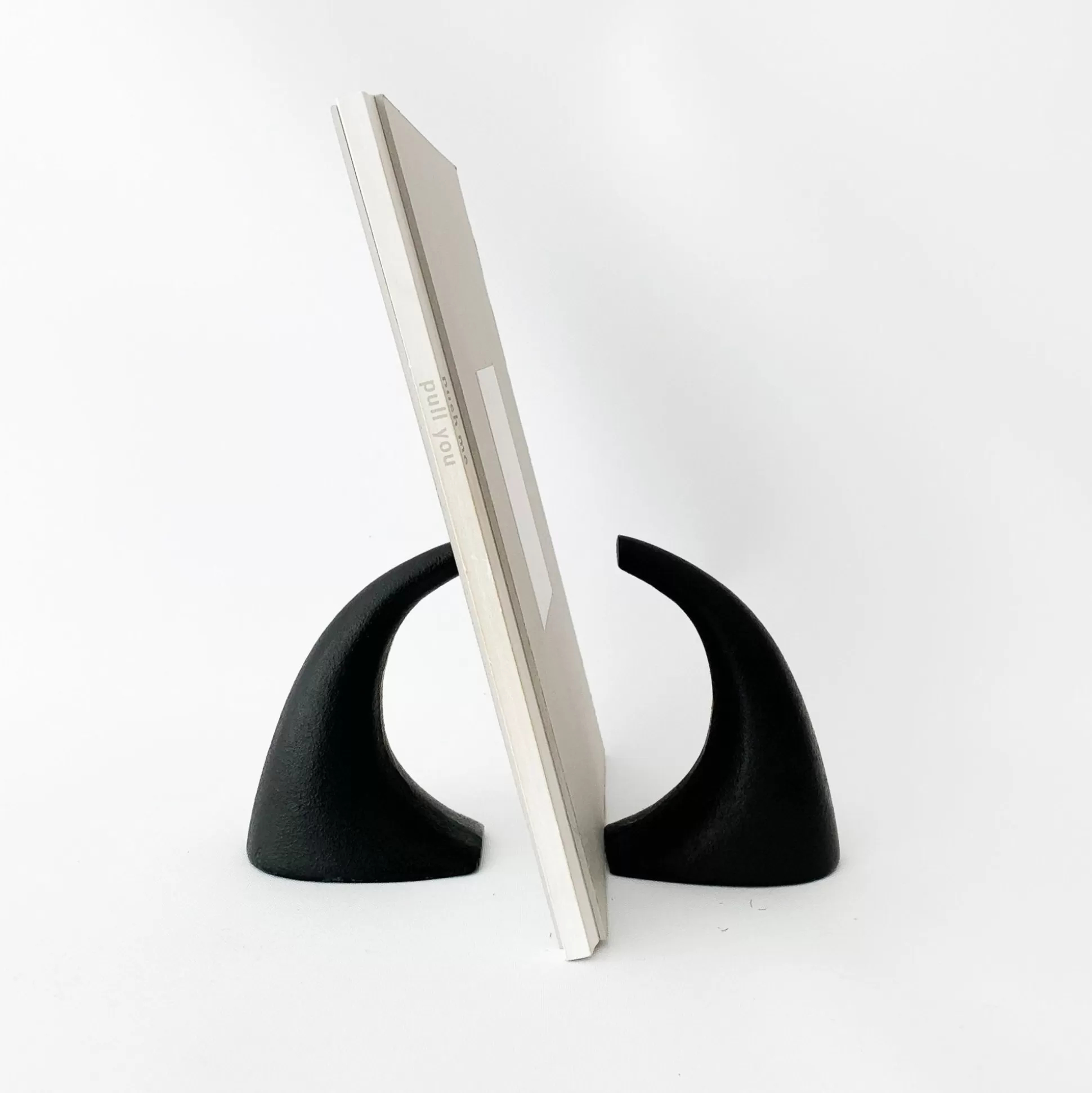 New Tsuno "Horn" Iron Bookends Office