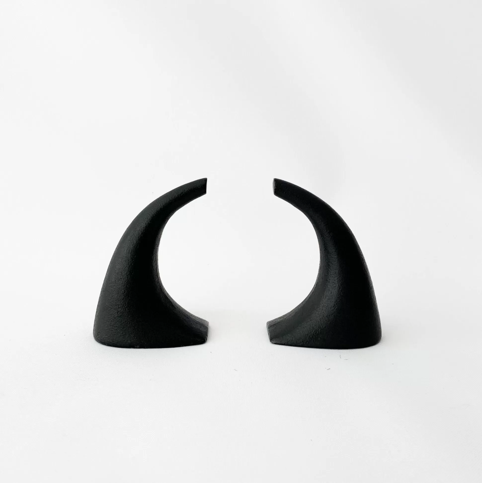 New Tsuno "Horn" Iron Bookends Office